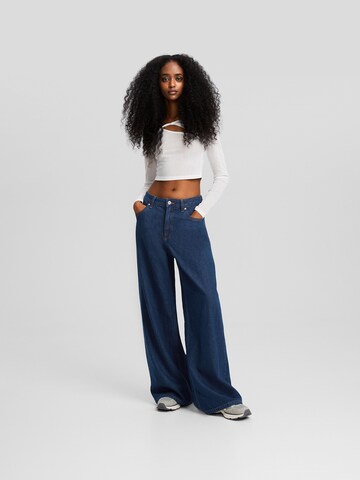 Bershka Wide Leg Jeans in Blau