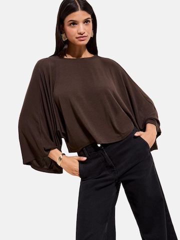 Friends Like These Футболка в Коричневый: спереди