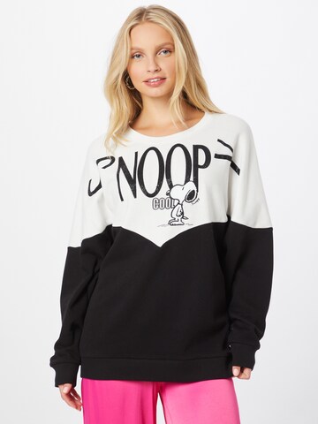 PRINCESS GOES HOLLYWOOD Sweatshirt 'Snoopy' in Schwarz: predná strana