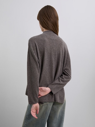 Scalpers Sveter 'Merper' - Sivá