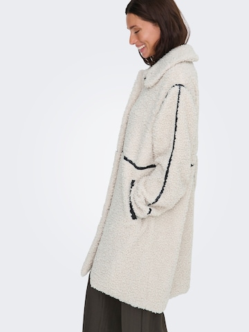 Cappotto invernale di ONLY in beige