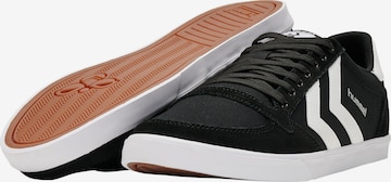 Sneaker alta 'Slimmer Stadil' di Hummel in nero