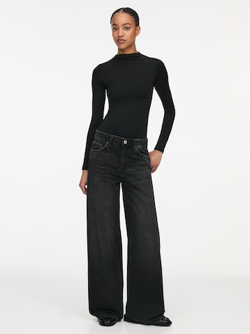 Pull&Bear Loose fit Jeans in Black