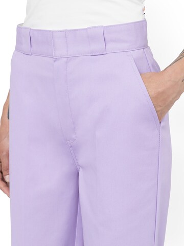 DICKIES - Tapered Calças 'PHOENIX' em roxo