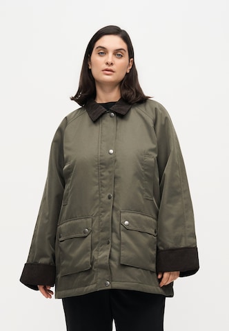 Vero Moda Curve Talvitakki 'VMCWALES' värissä ruskea: etupuoli