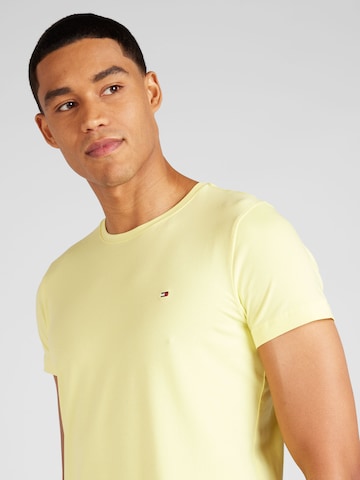 Coupe slim T-Shirt TOMMY HILFIGER en jaune