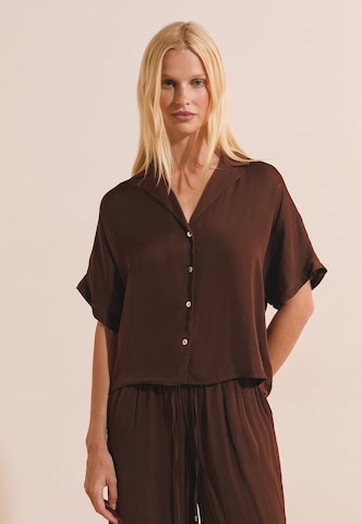 ETAM Slaapshirt 'Cheeta' in Bruin: voorkant