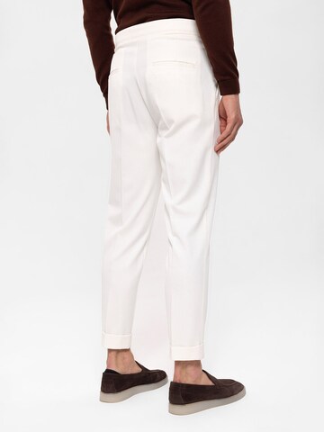 Regular Pantalon à plis Antioch en blanc