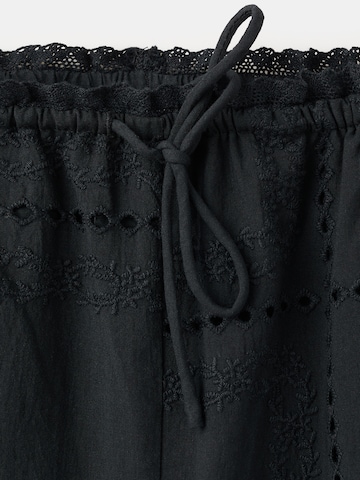 MANGO - Pierna ancha Pantalón 'SHOLA' en negro