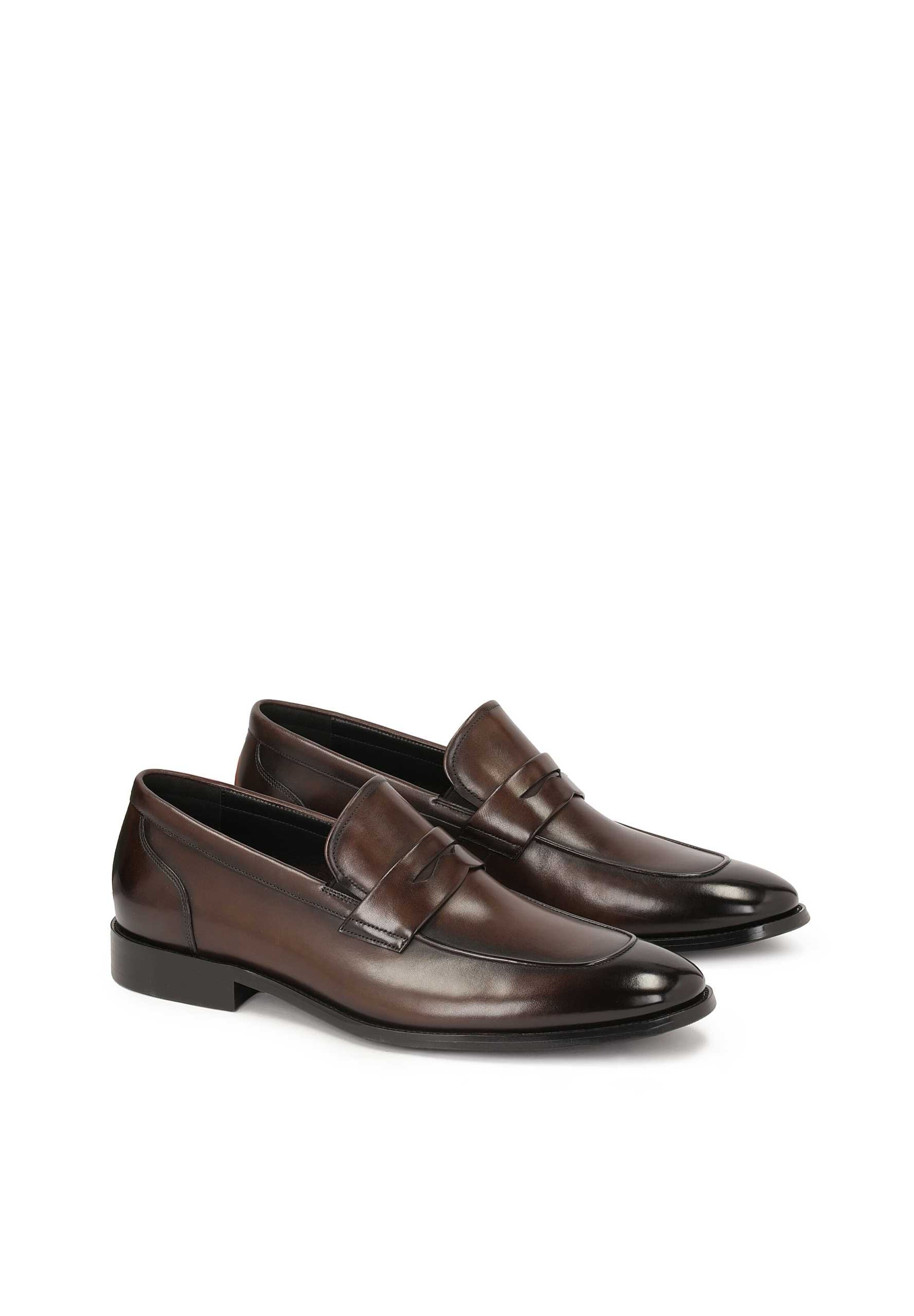Chaussure basse Kazar en marron