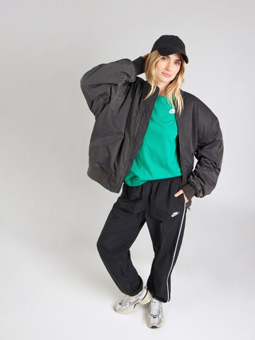 Nike Sportswear Póló 'CLUB' - zöld