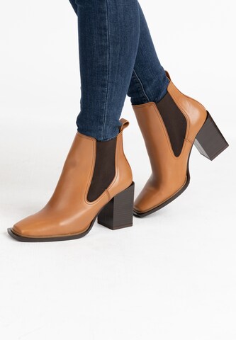 DreiMaster Klassik Chelsea boots in Bruin