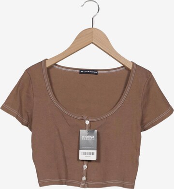 Brandy Melville Top & Shirt in XXXS in Brown: front
