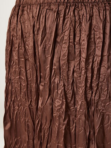 Happiness İstanbul Nederdel i brun