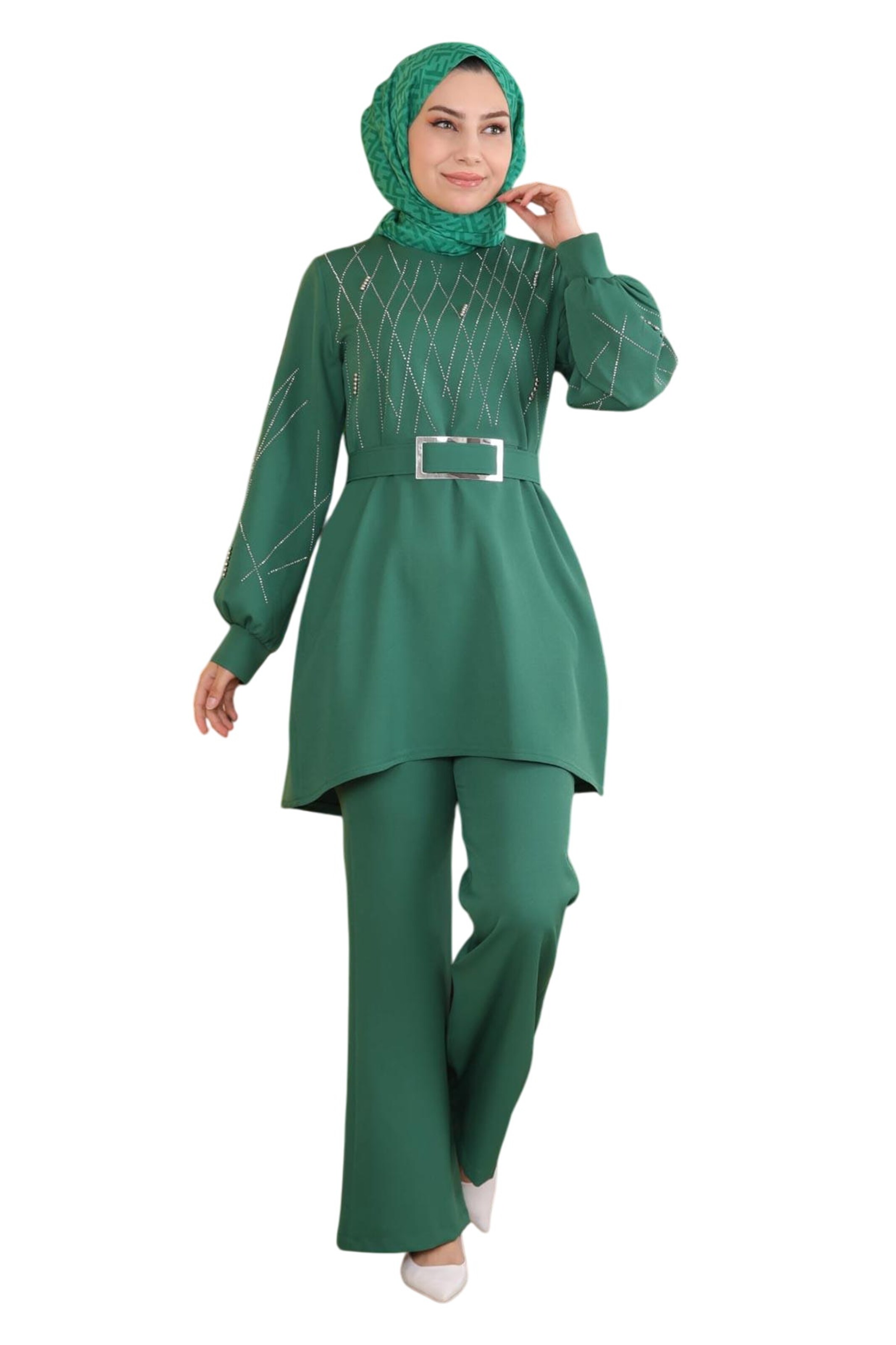 MODAMIHRAM Set in Grün: Vorderseite