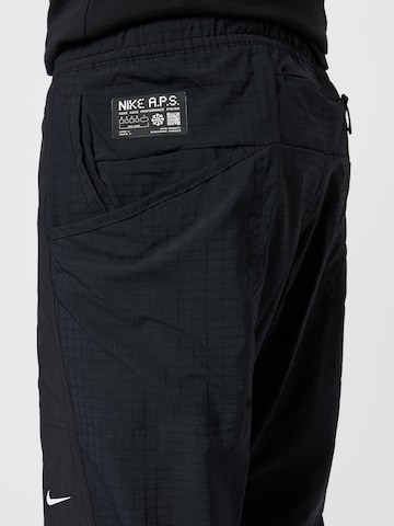 NIKE Regular Workout Pants in Black