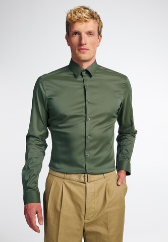 ETERNA Slim fit Business Shirt in Green: front