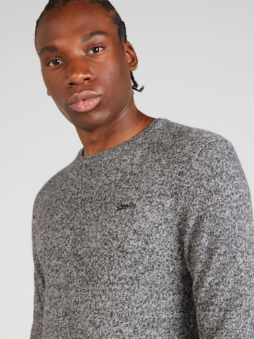 Superdry - Pullover 'ESSENTIAL' em cinzento