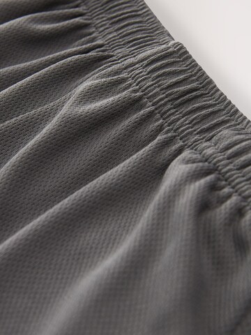 Next - regular Pantalón deportivo en gris