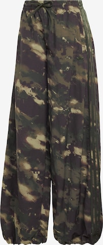ADIDAS ORIGINALS Tapered Broek 'Adilenium' in Groen: voorkant