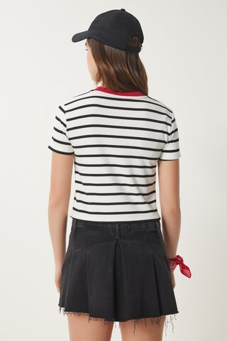 Happiness İstanbul Shirt in White