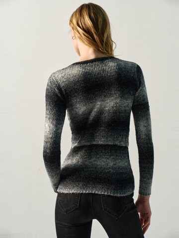 Pull-over KOROSHI en noir