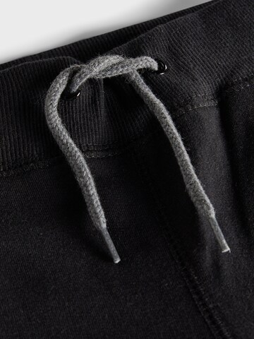NAME IT Tapered Pants in Black