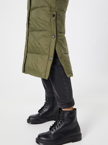 Manteau d’hiver 'Dusty' SISTERS POINT en vert