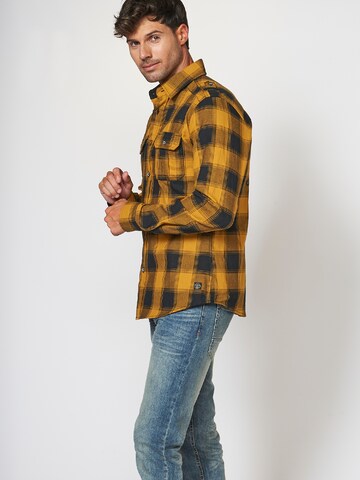 KOROSHI Regular fit Button Up Shirt in Yellow