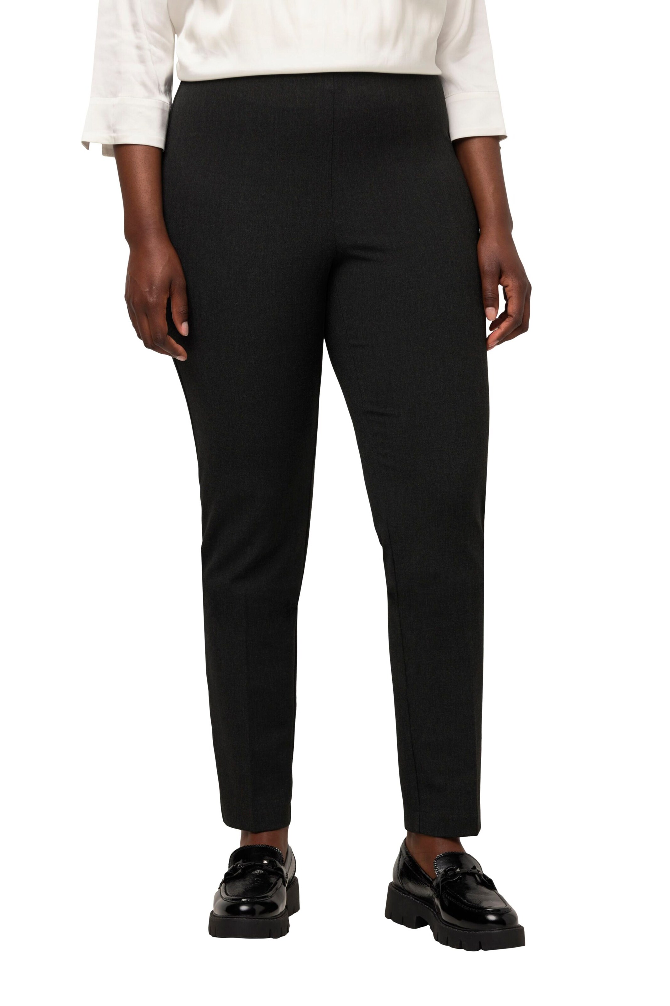 Ulla Popken Regular Hose in Schwarz: Vorderseite