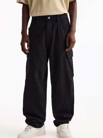 Pull&Bear Wide leg Cargobyxa i svart: framsida