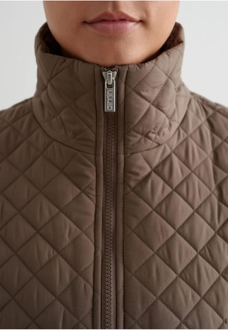 Aim'n Tussenjas in Bruin