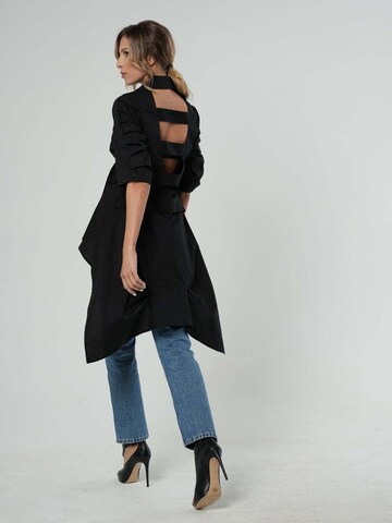 Metamorphoza Blouse in Black