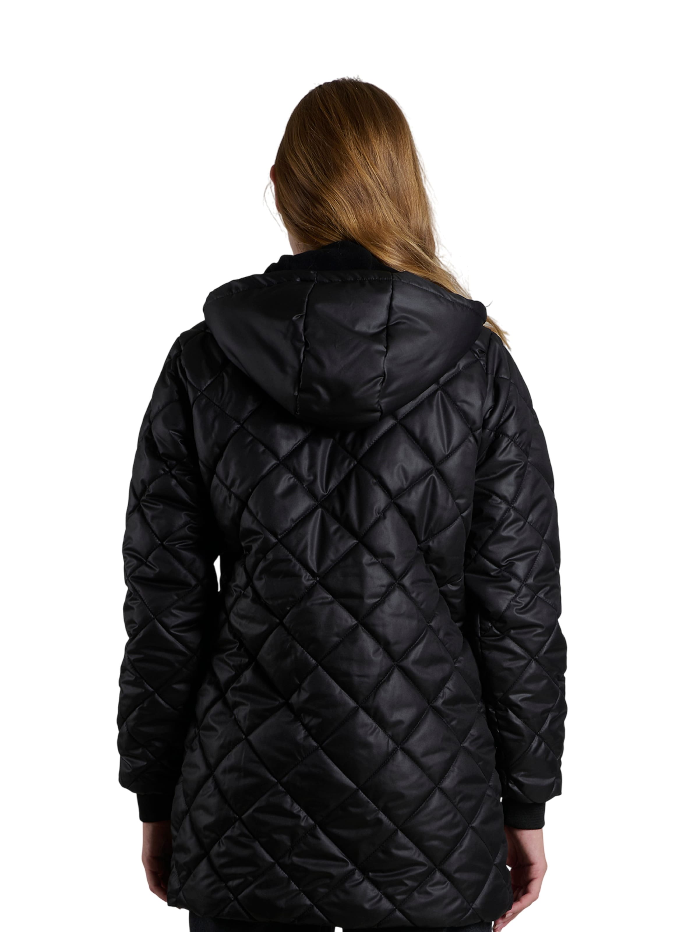 LYN MAMA Between-Seasons Coat in Black