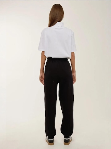 Effilé Pantalon Hiccup en noir