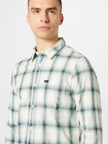 Lee - Regular Fit Camisa 'LEESURE' em verde