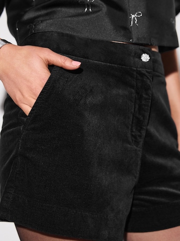 regular Pantaloni di Next in nero