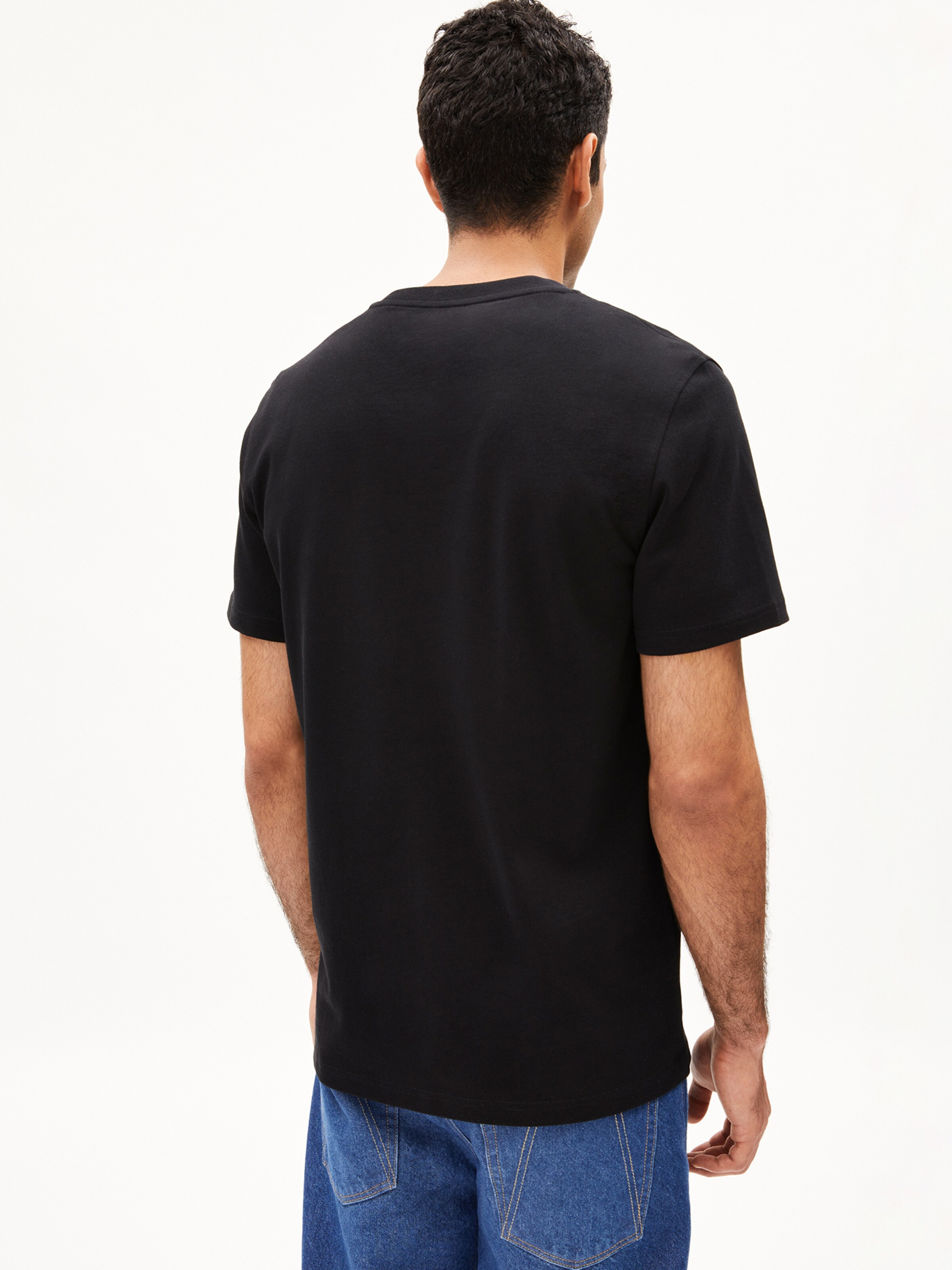 T-Shirt ARMEDANGELS en noir