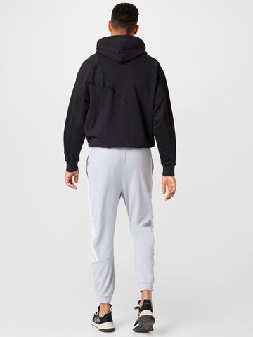 ADIDAS SPORTSWEAR Tapered Sporthose in Grau