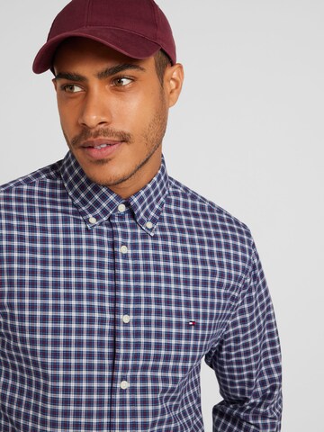 TOMMY HILFIGER Regular fit Button Up Shirt in Red