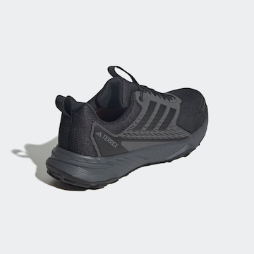 Chaussure basse ADIDAS TERREX en noir