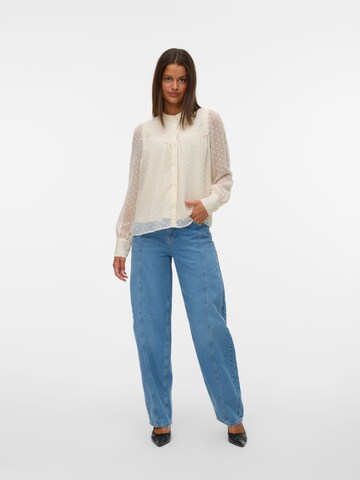 Camicia da donna 'LEAH' di VERO MODA in beige