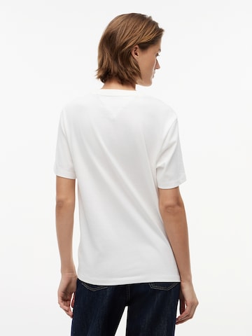 Maglietta 'NOVELTY' di Tommy Jeans in bianco
