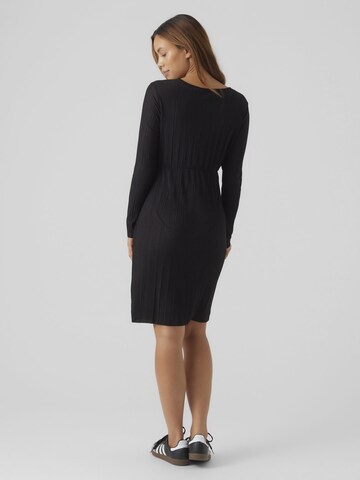 Vero Moda Maternity Kleid in Schwarz