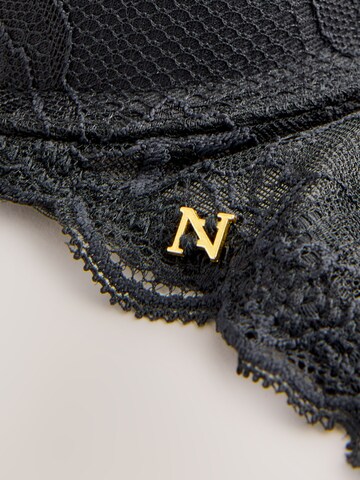 Next Balconette Rintaliivi värissä musta