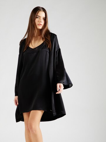 BOSS - Camiseta de noche 'FEMININE' en negro