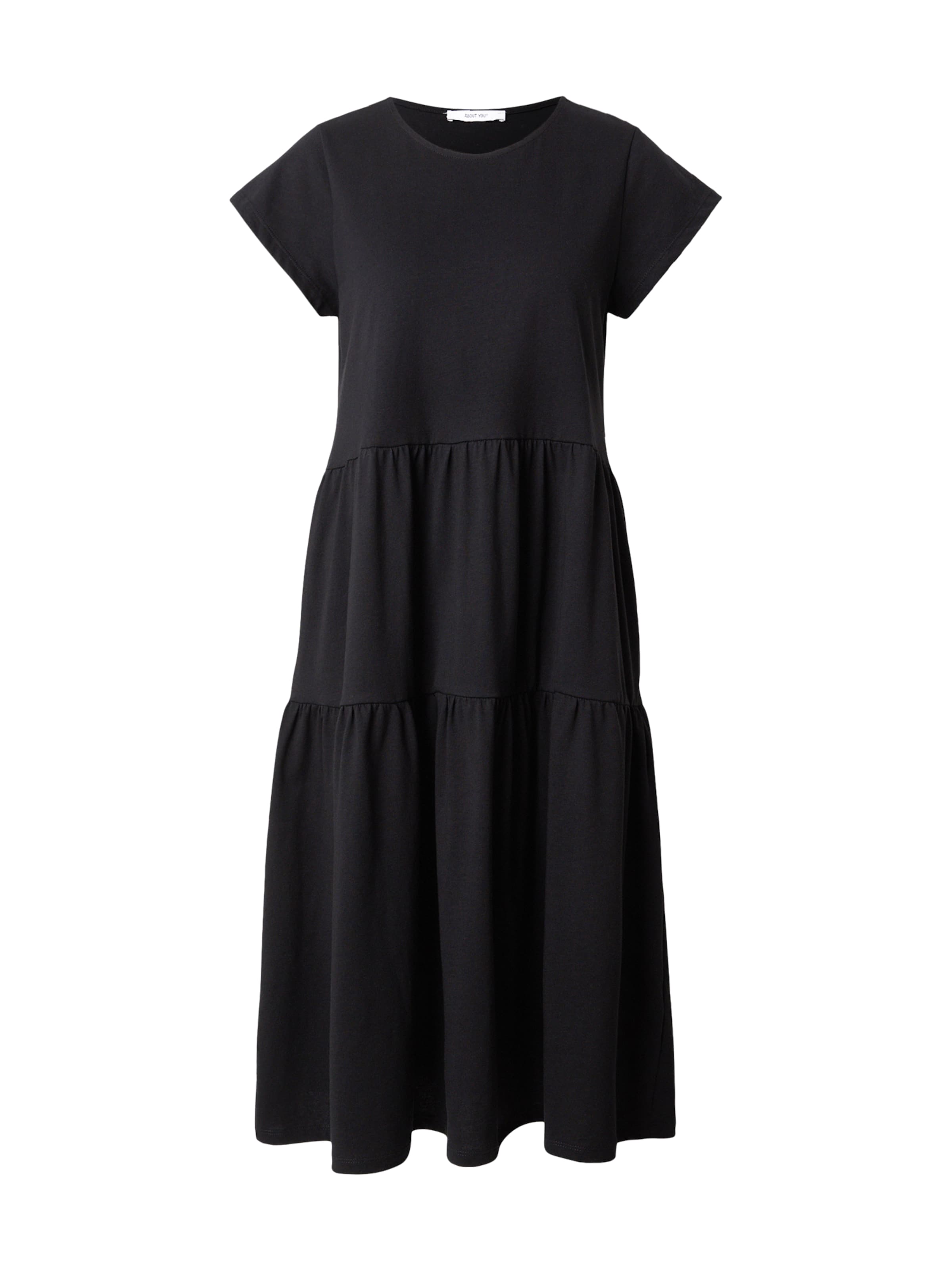 Rochie 'Blanca' de la ABOUT YOU pe negru: față