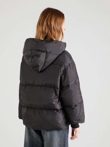 Masai Winterjacke 'Tae' in Schwarz