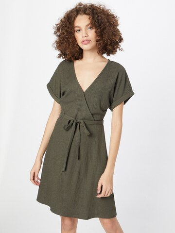 Robe 'Enie' ABOUT YOU en vert : devant