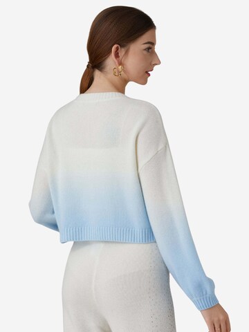 BELLEMERE NEW YORK Sweater 'Kurzer Kaschmirpullover mit Eisbär-Motiv (mit Kristallverzierungen)' in Blue